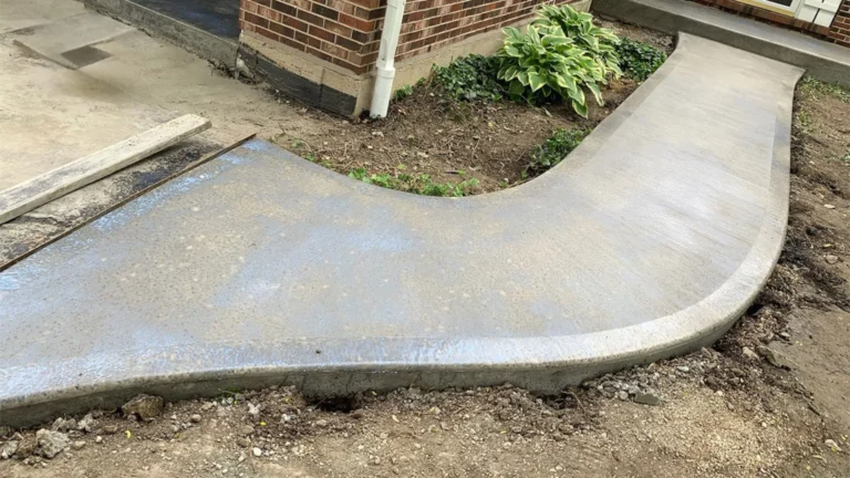 brushed-concrete-walkway-avora-contracting